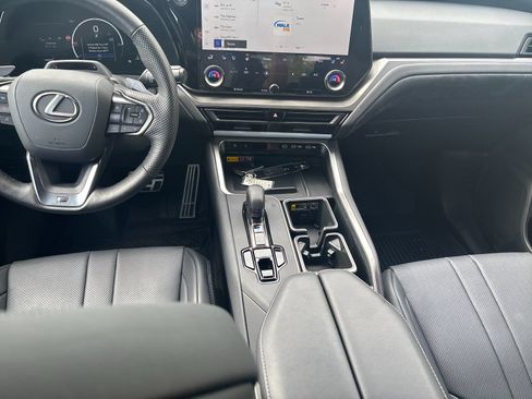 Used 2026 Lexus TX 500h AWD w/ Technology Package image 14