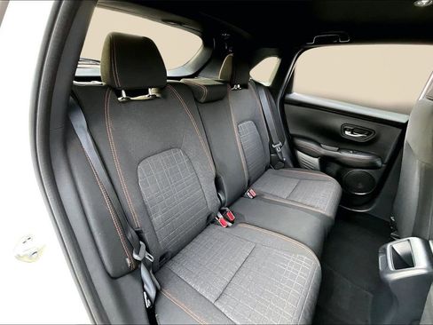 Certified 2025 Honda HR-V Sport image 17