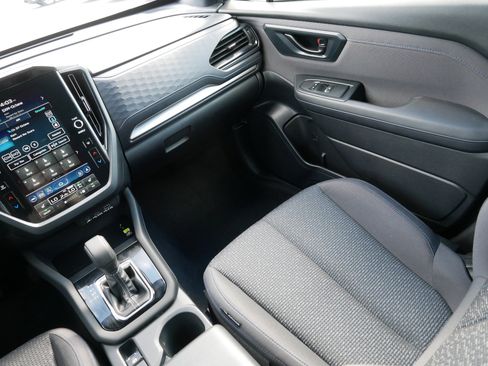 Certified 2025 Subaru Forester Premium AWD/4WD image 11