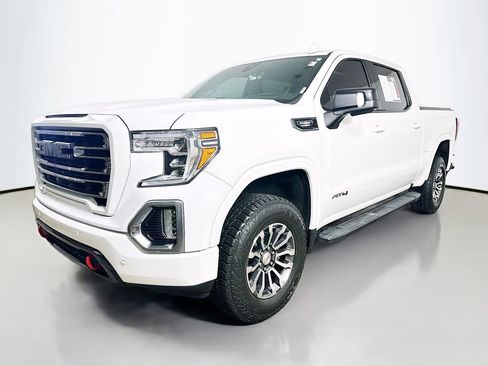Used 2020 GMC Sierra 1500 AT4 w/ AT4 Premium Package image 3
