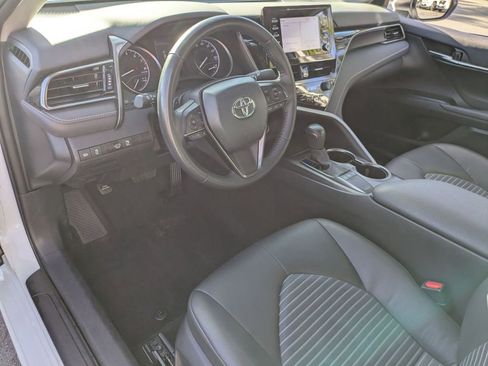 Used 2024 Toyota Camry SE image 17