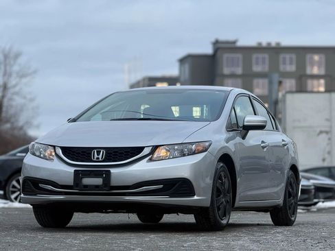 Used 2014 Honda Civic LX image 2