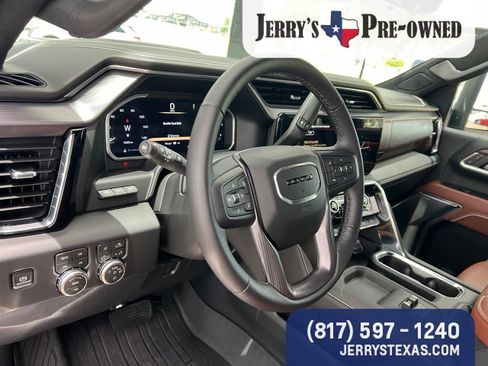 Used 2026 GMC Sierra 2500 Denali Ultimate AWD/4WD image 8