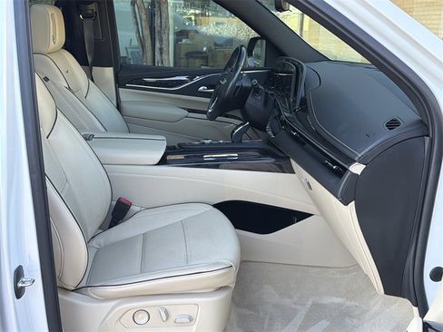 Used 2021 Cadillac Escalade Premium Luxury w/ Driver Assist Tech Package image 13