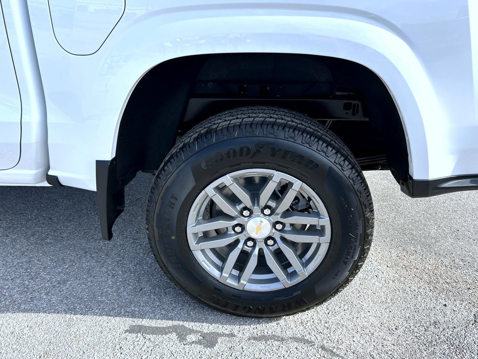 New 2026 Chevrolet Colorado LT w/ LT Convenience Package AWD/4WD image 22
