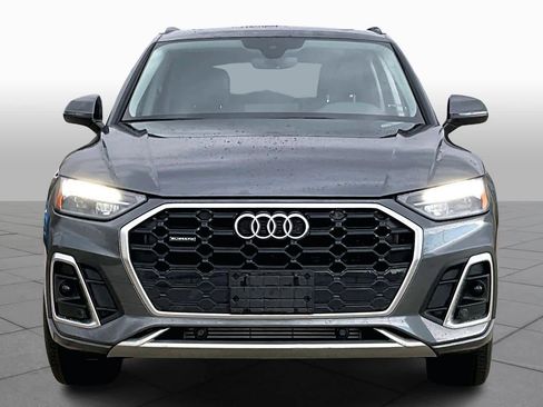 Used 2022 Audi Q5 2.0T Premium w/ Convenience Package image 3