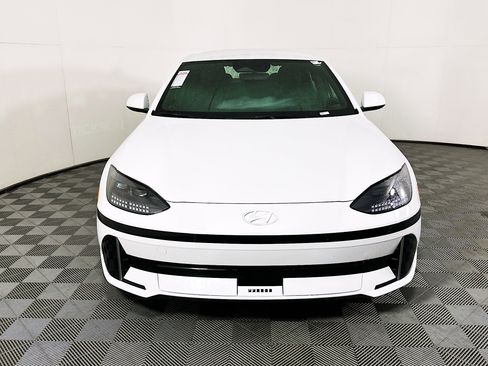 Used 2024 Hyundai Ioniq 6 SE image 8