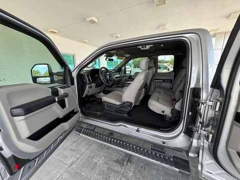 Used 2020 Ford F250 XLT w/ XLT Value Package RWD image 19