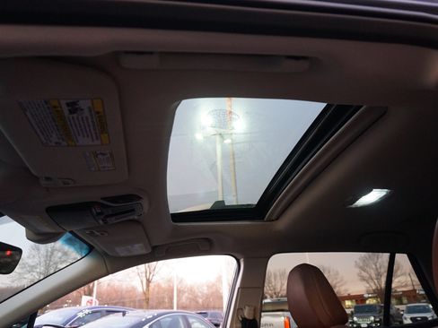 Used 2022 Subaru Outback Touring XT image 8