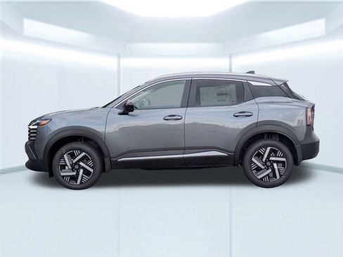 New 2026 Nissan Kicks SV FWD image 2