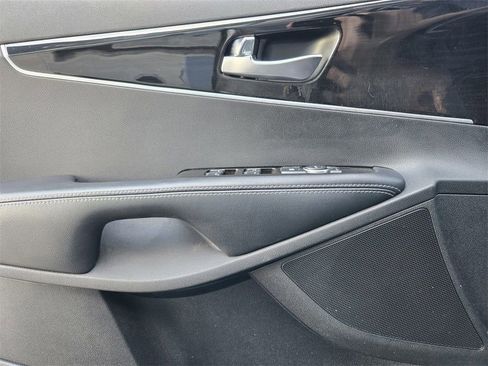 Certified 2020 Kia Sorento L image 20