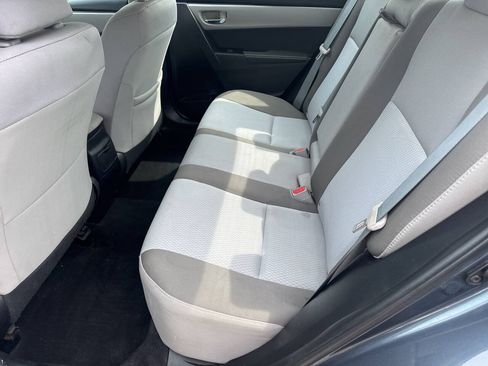 Used 2017 Toyota Corolla LE FWD image 17
