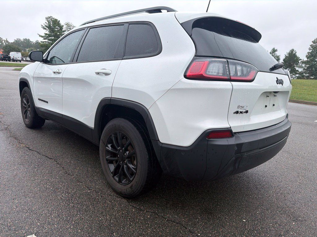 Used 2023 Jeep Cherokee Altitude Lux AWD/4WD image 5