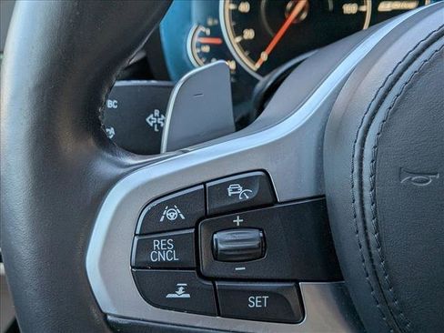 Used 2018 BMW 530e xDrive image 17