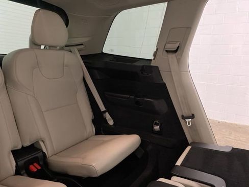 Used 2020 Volvo XC90 T5 Momentum image 78