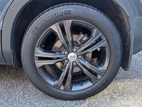 Used 2020 Volvo XC40 T5 Inscription image 29