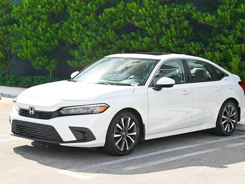 Used 2022 Honda Civic EX image 1