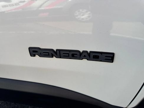 Used 2020 Jeep Renegade Altitude AWD/4WD image 38