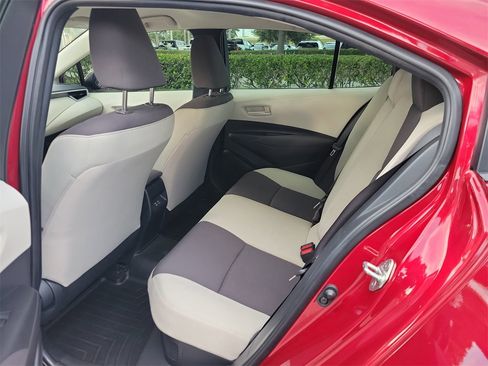 Used 2023 Toyota Corolla LE image 10