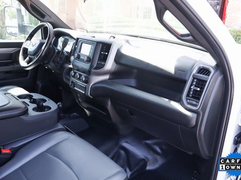 Used 2022 RAM 5500 Tradesman image 33