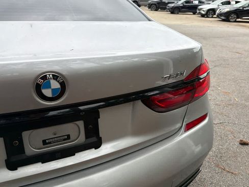 Used 2019 BMW 750i xDrive w/ Executive Package AWD/4WD image 8