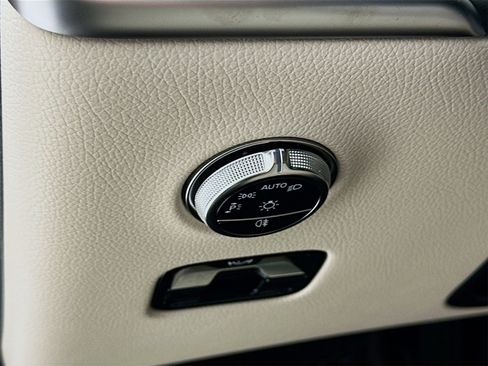 New 2026 Mercedes-Benz GLC 300 4MATIC image 11