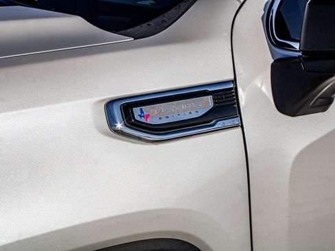 Used 2020 GMC Sierra 1500 SLT image 7