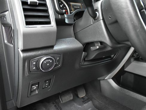 Used 2020 Ford F150 XLT w/ Equipment Group 302A Luxury AWD/4WD image 41
