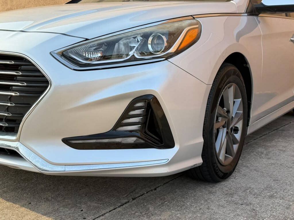 Used 2018 Hyundai Sonata SE FWD image 13
