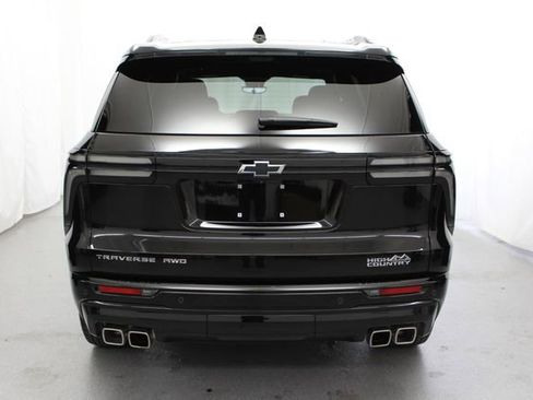 Used 2026 Chevrolet Traverse High Country image 7