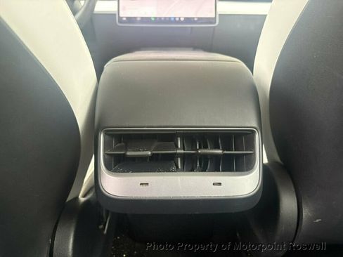 Used 2022 Tesla Model 3 Long Range AWD/4WD image 24