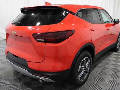 Used 2025 Chevrolet Blazer LT AWD/4WD image 27