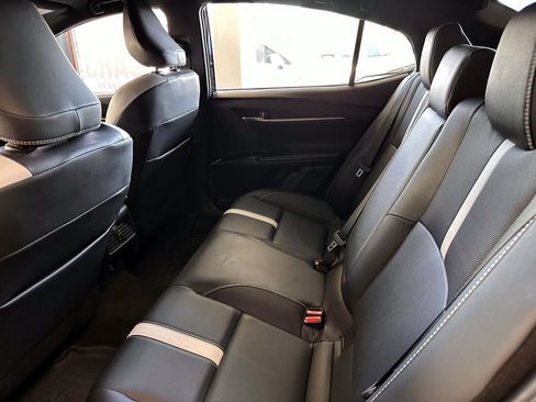 Certified 2025 Toyota Camry SE image 14