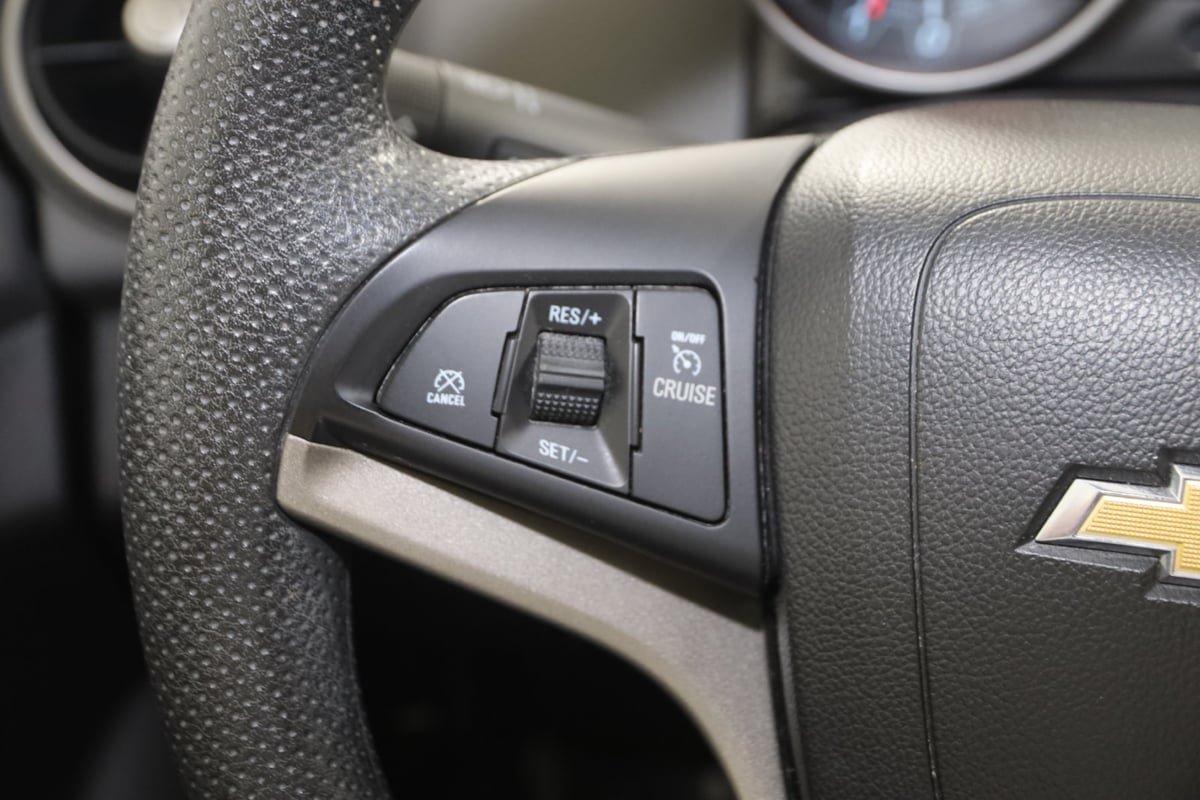 Used 2016 Chevrolet Sonic LT FWD image 23