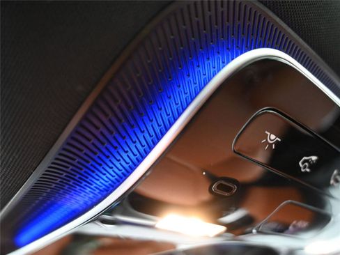 Used 2023 Mercedes-Benz C 300 4MATIC Sedan image 16