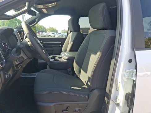 Used 2026 RAM 2500 Big Horn AWD/4WD image 13