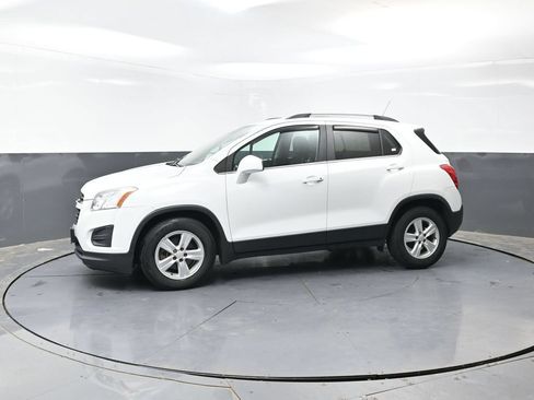 Used 2016 Chevrolet Trax LT w/ LT Convenience Package FWD image 10