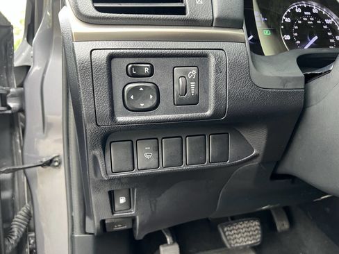 Used 2015 Lexus CT 200h Base 4dr Hatchback image 10