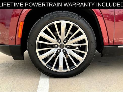 Used 2024 Jeep Grand Wagoneer L Series III image 12