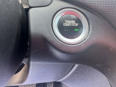 Used 2018 Chevrolet Equinox Premier AWD/4WD image 22