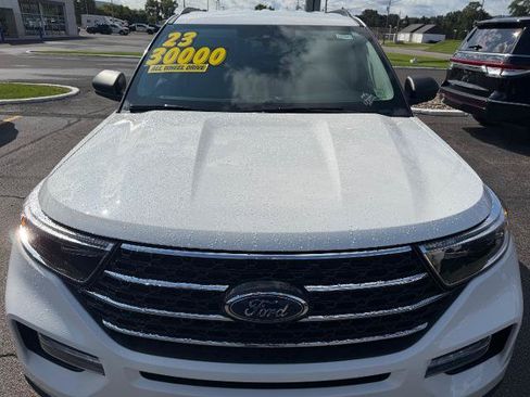 Certified 2023 Ford Explorer XLT w/ Equipment Group 202A AWD/4WD image 5
