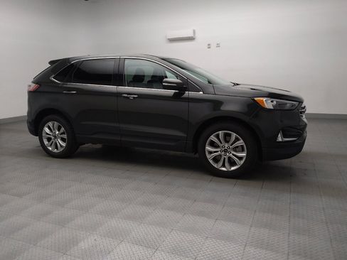 Used 2024 Ford Edge Titanium image 11