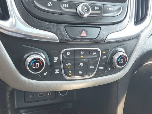 Used 2019 Chevrolet Equinox Premier AWD/4WD image 18