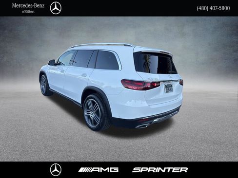 Used 2024 Mercedes-Benz GLS 450 4MATIC image 3