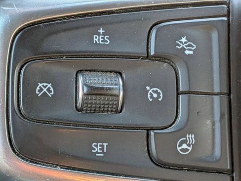 Used 2023 Chevrolet Silverado 1500 LT w/ Z71 Off-Road Package image 11