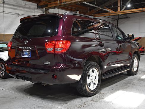Used 2017 Toyota Sequoia SR5 image 9