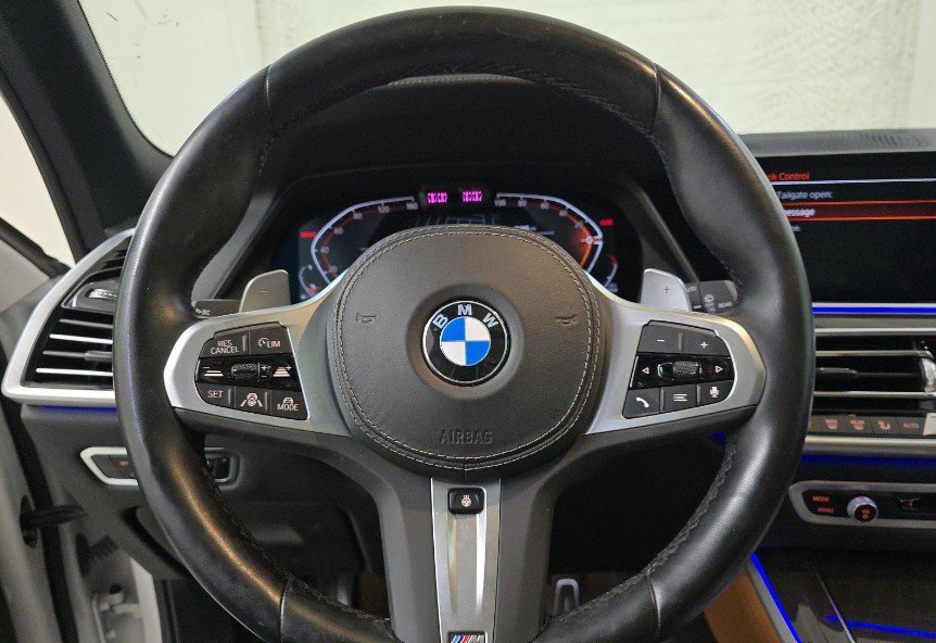 Used 2023 BMW X5 xDrive40i w/ Executive Package AWD/4WD image 3