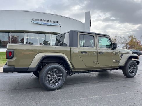New 2026 Jeep Gladiator Sport image 45