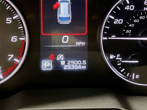 Used 2025 Subaru Outback Premium image 12