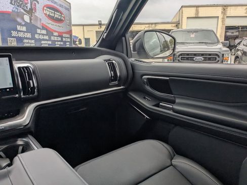 New 2026 Ford Expedition Platinum w/ Stealth Appearance Package AWD/4WD image 19
